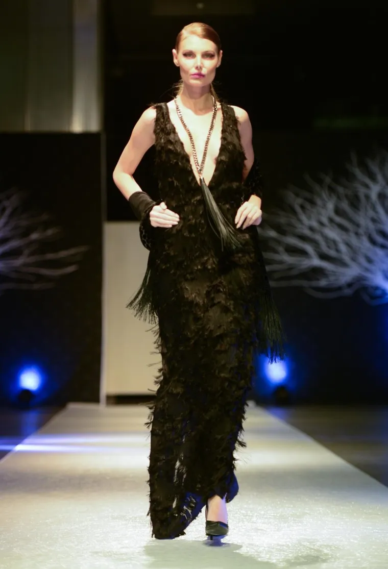 Jučer je predstavljena jo&scaron; jedna odlična kolekcija Hippy Gardena, posebno smo odu&scaron;evljene večernjih haljinama