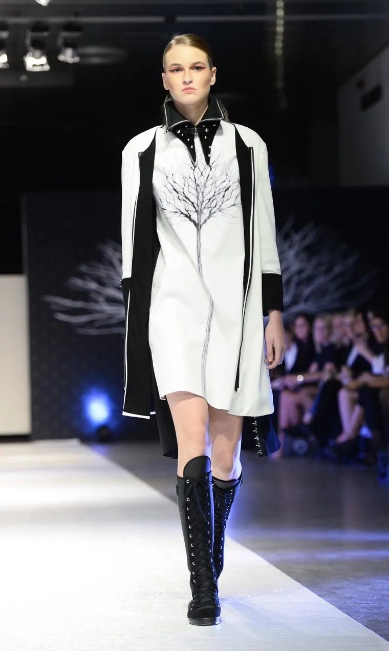 Jučer je predstavljena jo&scaron; jedna odlična kolekcija Hippy Gardena, posebno smo odu&scaron;evljene večernjih haljinama