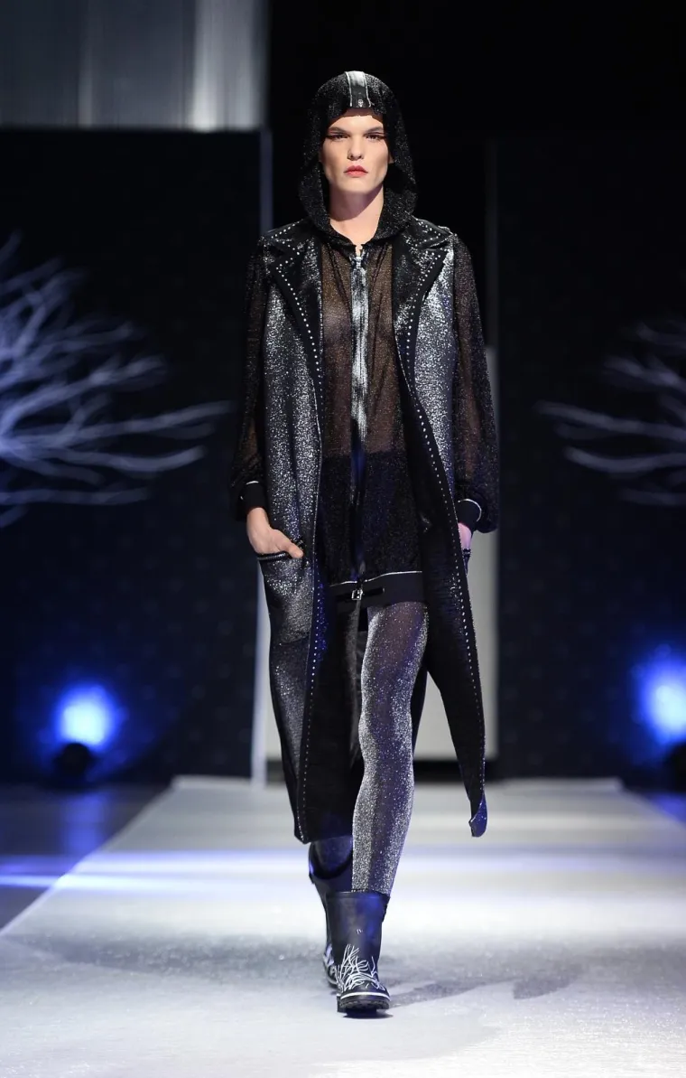 Jučer je predstavljena jo&scaron; jedna odlična kolekcija Hippy Gardena, posebno smo odu&scaron;evljene večernjih haljinama