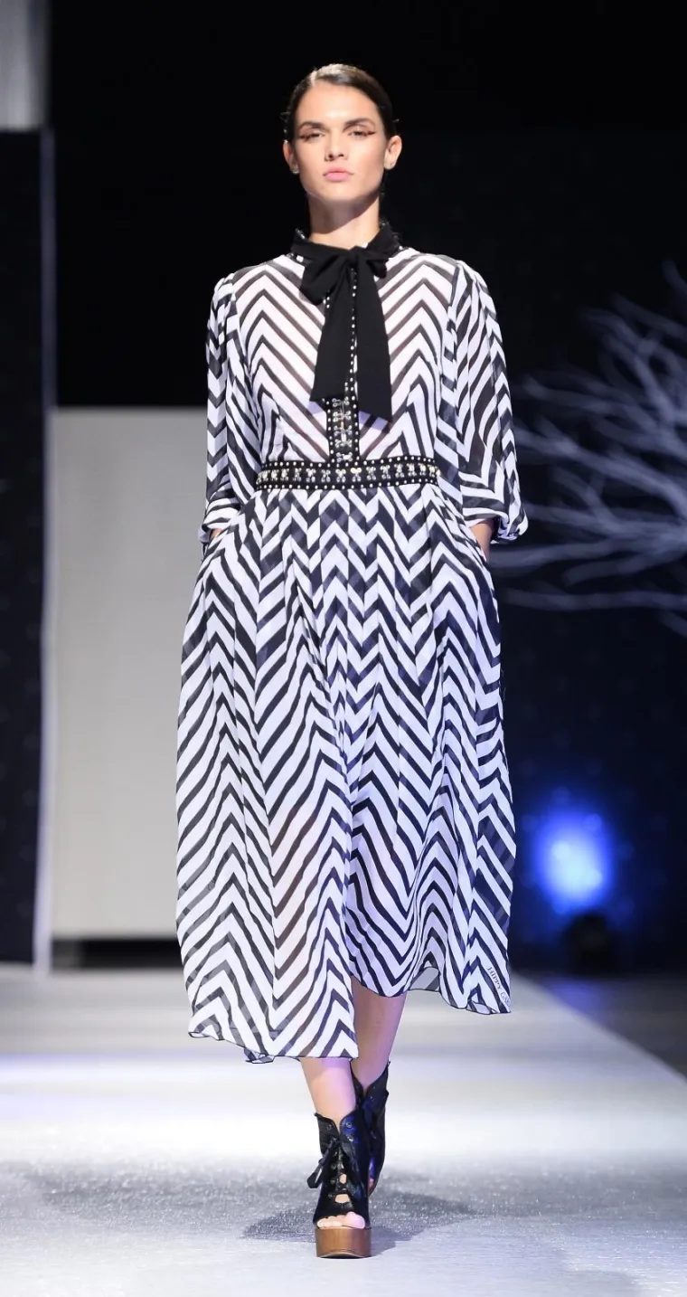 Jučer je predstavljena jo&scaron; jedna odlična kolekcija Hippy Gardena, posebno smo odu&scaron;evljene večernjih haljinama