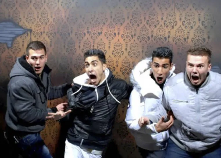 SKORO UPRLJALI GAĆE OD STRAHA: Kuće strave očito nisu za sve, njihove reakcije su urnebesne