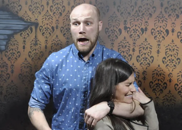 SKORO UPRLJALI GAĆE OD STRAHA: Kuće strave očito nisu za sve, njihove reakcije su urnebesne