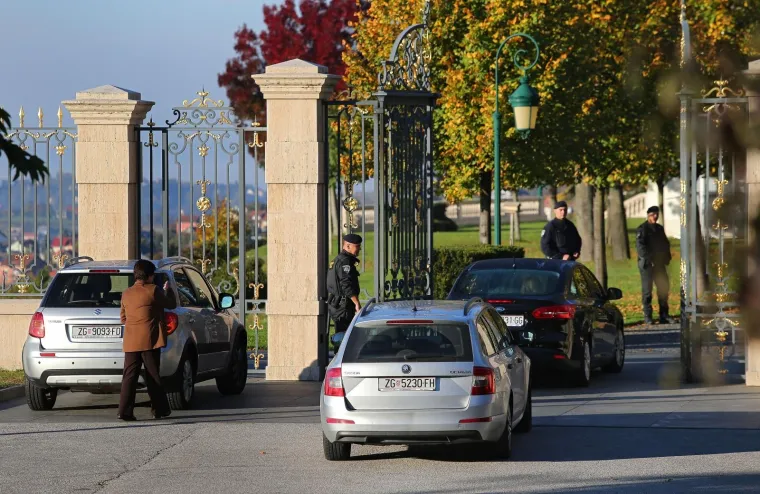 TODORIĆEVA SESTRA STIGLA PRED KULMEROVE DVORE PA DOBACIVALA NOVINARIMA: 'Ba&scaron; vam je uzvi&scaron;eno zanimanje'