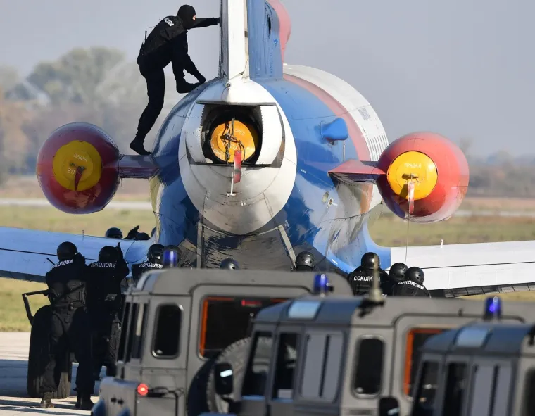 SRBIJA IZVELA VOJNU VJEŽBU: Evo kakav spektakl spremaju u čast ruskom ministru obrane