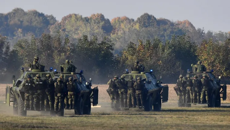 SRBIJA IZVELA VOJNU VJEŽBU: Evo kakav spektakl spremaju u čast ruskom ministru obrane