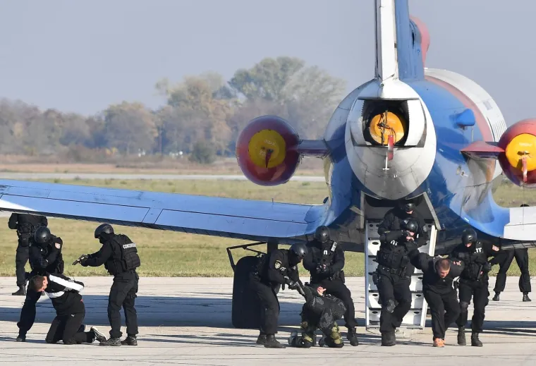 SRBIJA IZVELA VOJNU VJEŽBU: Evo kakav spektakl spremaju u čast ruskom ministru obrane