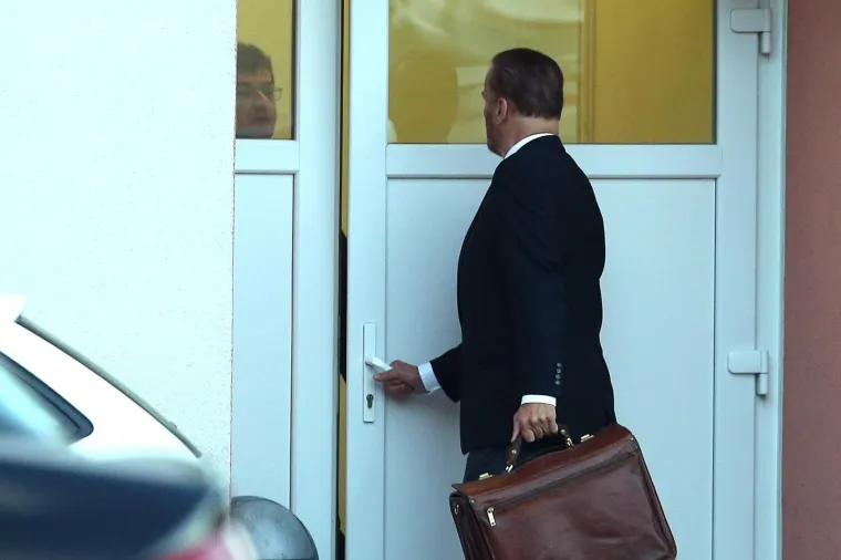 Dolazak osumnjičenih  u aferi Agrokor na ispitivanje u Županijsko državno odvjetni&scaron;tvo. Odvjetnik  Anto Nobilo. 
Photo: Goran Stanzl/PIXSELL