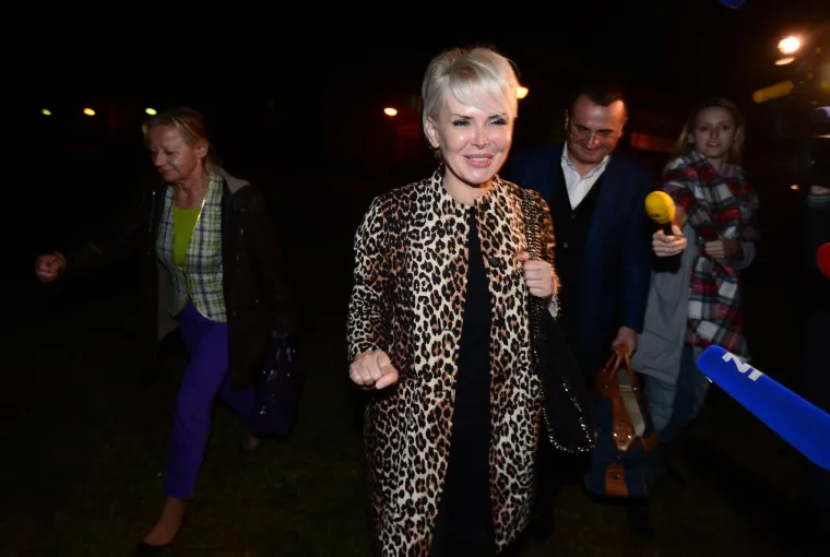 [FOTO] OPTUŽENI U SLUČAJU AGROKOR IZA&Scaron;LI IZ REMETINCA: Dok jedni nisu skrivali sreću, drugi su se pokrili po glavi