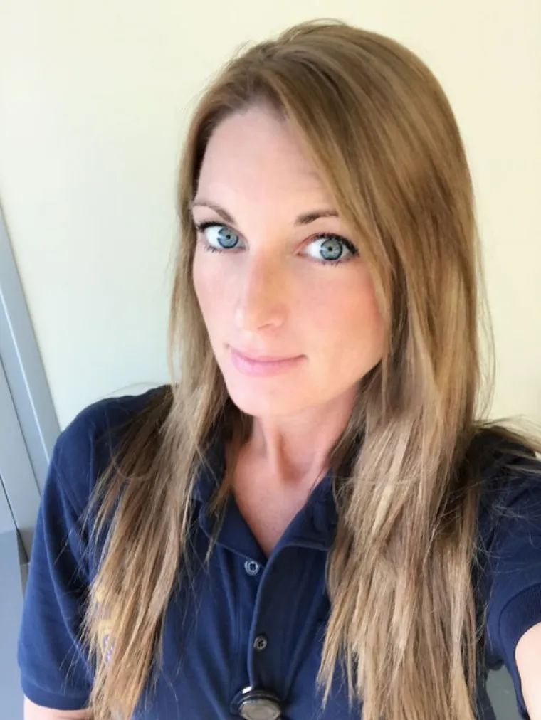 AKO IH VIDI &Scaron;EF, DAT ĆE IM ILI OTKAZ ILI POVI&Scaron;ICU:  Njihova ovisnost je tolika da ni na poslu ne prestaju s razvratom