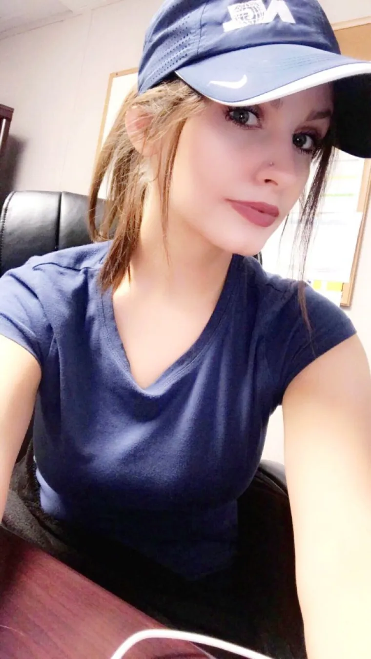 AKO IH VIDI &Scaron;EF, DAT ĆE IM ILI OTKAZ ILI POVI&Scaron;ICU:  Njihova ovisnost je tolika da ni na poslu ne prestaju s razvratom