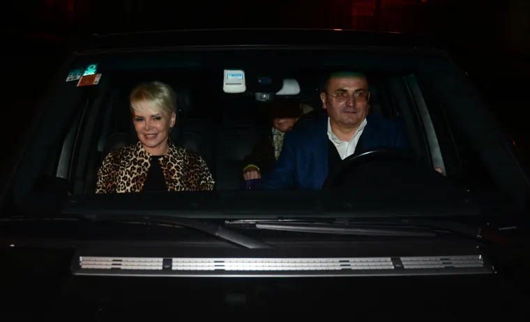 Iza&scaron;li na slobodu: Piru&scaron;ka i Zlatko Canjuga pali u zagrljaj, Crnjac nije skidao osmijeh s lica, Todorićev zet skrivao glavu jaknom