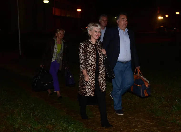Iza&scaron;li na slobodu: Piru&scaron;ka i Zlatko Canjuga pali u zagrljaj, Crnjac nije skidao osmijeh s lica, Todorićev zet skrivao glavu jaknom