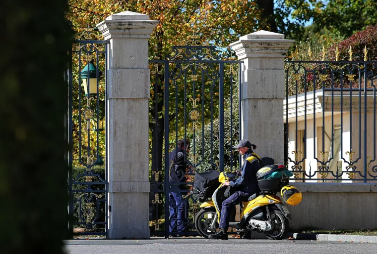 Policija ispred Kulmerovih dvora