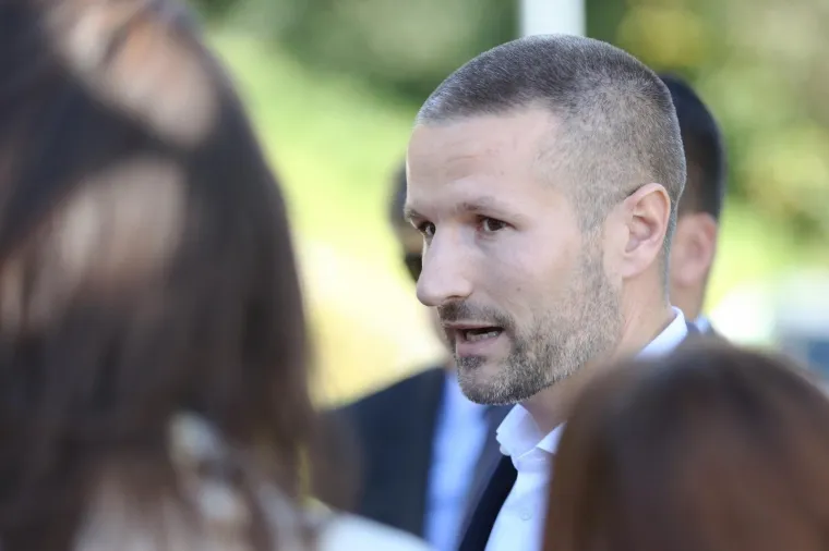 [FOTO] PRVE FOTOGRAFIJE ANTE TODORIĆA NAKON POVRATKA U HRVATSKU: Gazdin sin nakon DORH-a otišao na Županijski sud