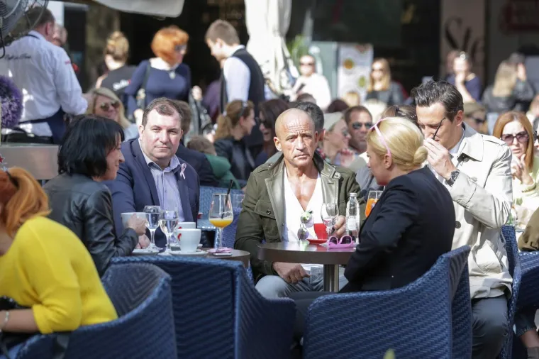 PREDSJEDNICA POPILA KAVU SA SUPRUGOM JAKOVOM NA &Scaron;PICI: U njihovom je dru&scaron;tvu bio i hrvatski Kralj za&scaron;titara