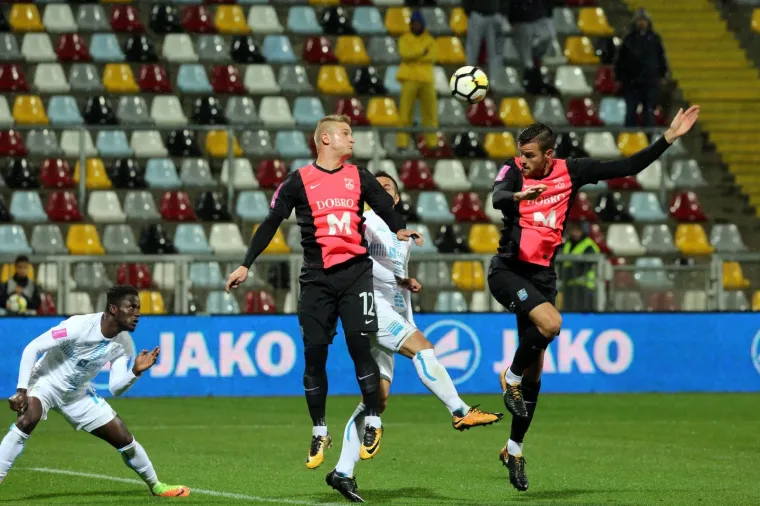 ZAGRIJAVANJE ZA DINAMO: Prvaci dočekali Osječane uoči derbija na Maksimiru