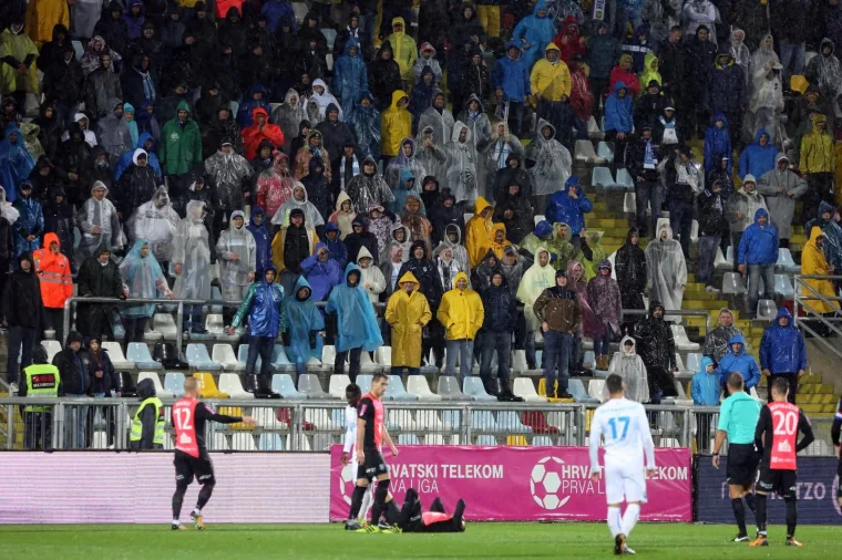 ZAGRIJAVANJE ZA DINAMO: Prvaci dočekali Osječane uoči derbija na Maksimiru