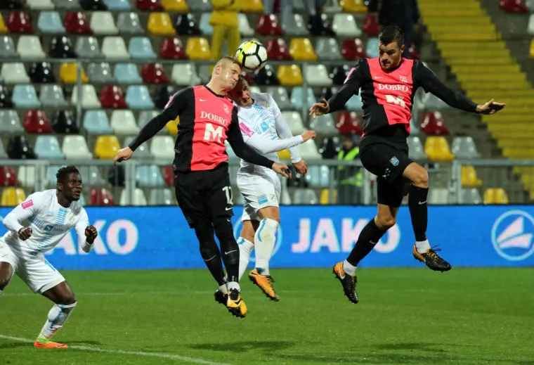 ZAGRIJAVANJE ZA DINAMO: Prvaci dočekali Osječane uoči derbija na Maksimiru