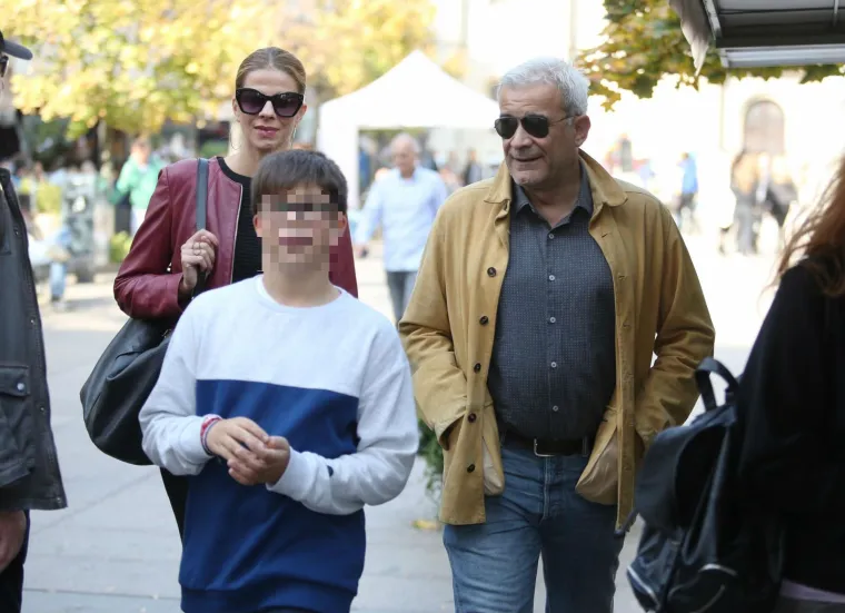 [FOTO] ATRAKTIVNA SPLIĆANKA: &Scaron;ef Agrokora Ante Ramljak &scaron;picom pro&scaron;etao sa svojom djevojkom