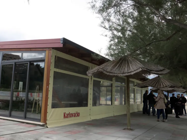 Ugostitelji na Žnjanu dobili rok od tjedan dana da sami uklone objekte