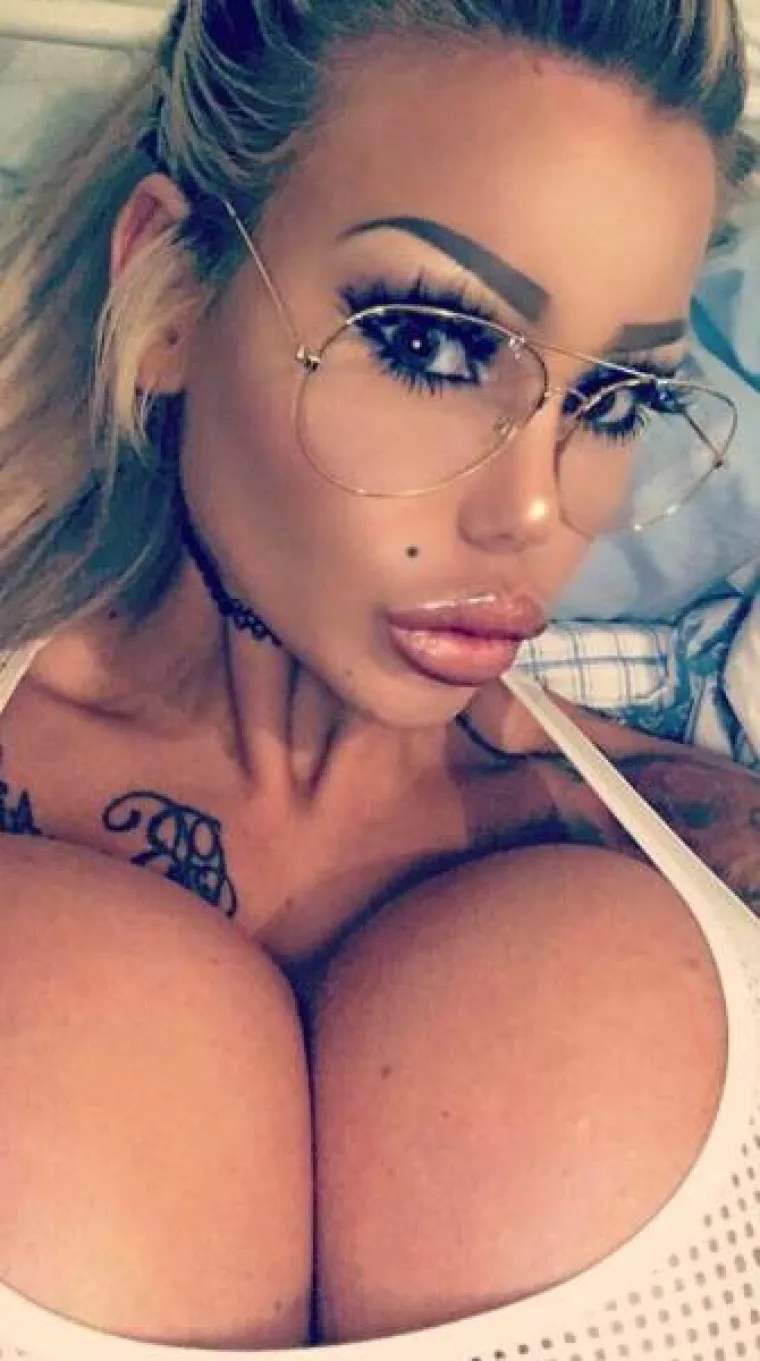 TOLIKO SE IZOPERIRALE DA IM NE TREBA MASKA ZA NOĆ VJE&Scaron;TICA: S razlogom ih zovu kraljicama silikona