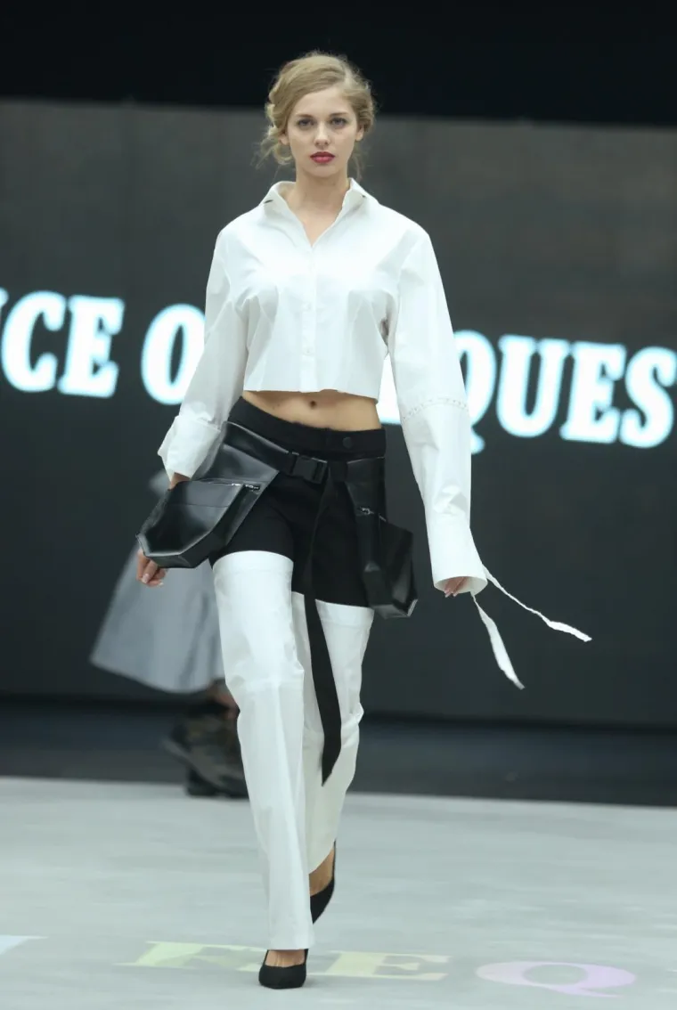 Drugu večer Bipa Fashion.hr-a kolekcije su predstavili Price on Request, Ivana Janjić i Klisab. (na slici: Price on Request)