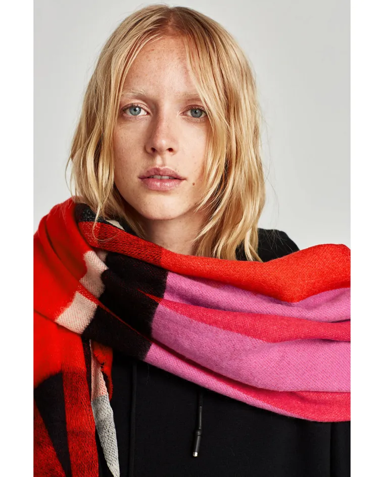 Geometrijski šal od žakarda, Zara, 139,90 kuna