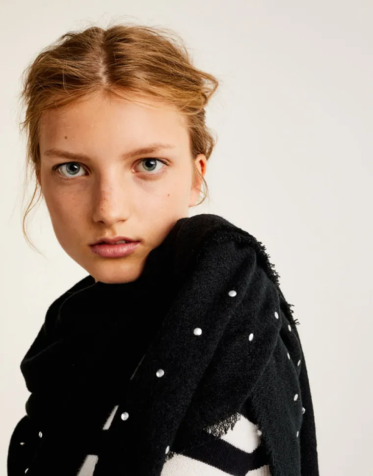Šal s točkicama, Pull&amp;Bear, 119,90 kuna