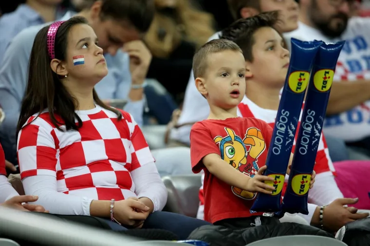 HRVATSKA DEFINITIVNO VOLI KAUBOJE: Atmosfera u zagrebačkoj Areni je bila spektakularna