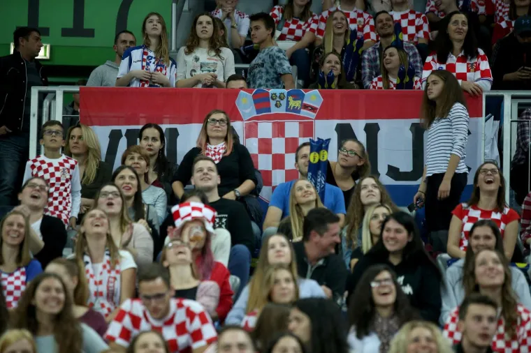 HRVATSKA DEFINITIVNO VOLI KAUBOJE: Atmosfera u zagrebačkoj Areni je bila spektakularna