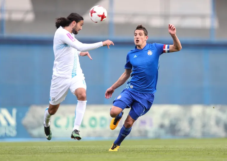 VELIKI DERBI HRVATSKOG NOGOMETA: Ovako je izgledao okr&scaron;aj Dinama i Rijeke na Maksimiru