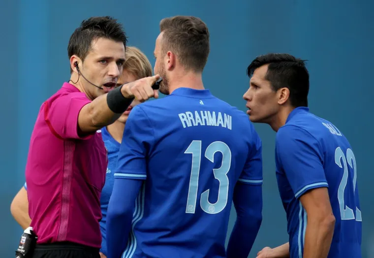 VELIKI DERBI HRVATSKOG NOGOMETA: Ovako je izgledao okr&scaron;aj Dinama i Rijeke na Maksimiru