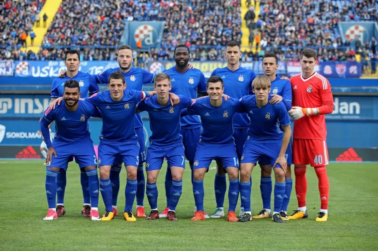 VELIKI DERBI HRVATSKOG NOGOMETA: Ovako je izgledao okr&scaron;aj Dinama i Rijeke na Maksimiru