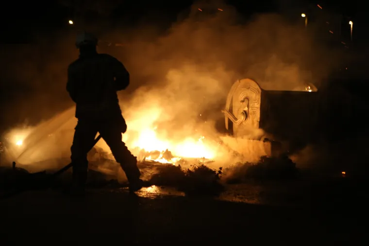 Vatrogasci na Meja&scaron;ima gasili dva kontejnera