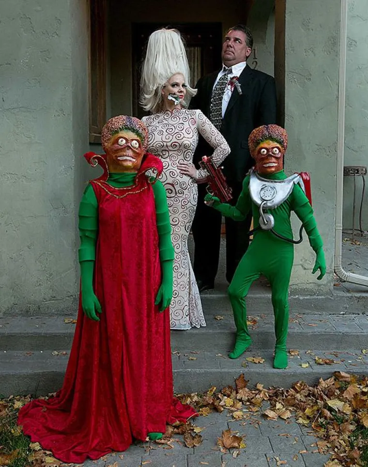 Kad se cijela obitelj uživi: nevjerojatne maske za Noć vje&scaron;tica