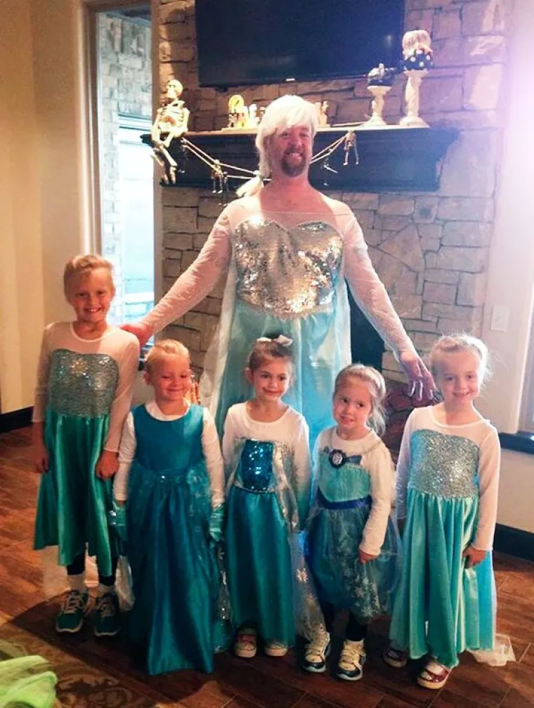 Kad se cijela obitelj uživi: nevjerojatne maske za Noć vje&scaron;tica