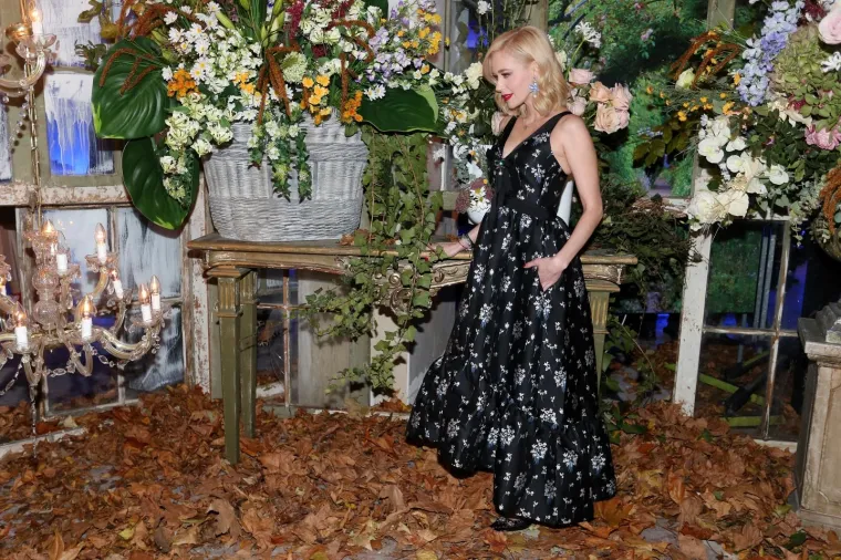 JELENA ROZGA ZABLISTALA NA CRVENOM TEPIHU: Svi objektivi bili su usmjereni prema njoj, pogledajte za&scaron;to