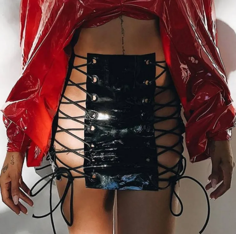 MODA ILI ČISTA LAKRDIJA? Krpice koje izgledaju kao da je nekome stvarno već ponestalo ideja