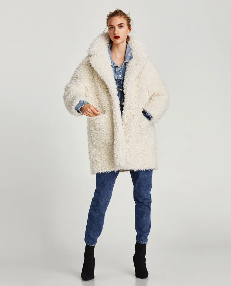 Oversized kaput s krznenom teksturom, Zara, 499,90 kuna