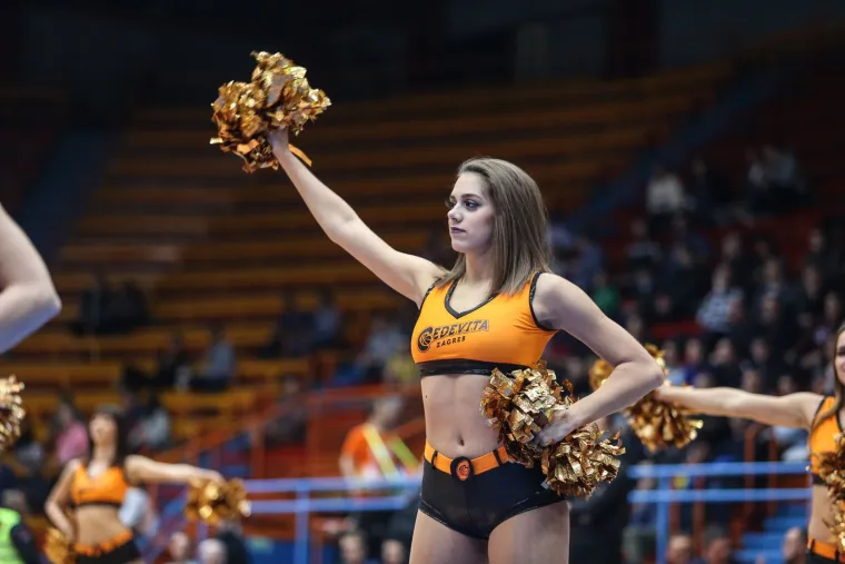 Oduzimaju dah: Cedevita&scaron;ice zabavljale navijače na utakmici KK Cedevita - Unics Kazan