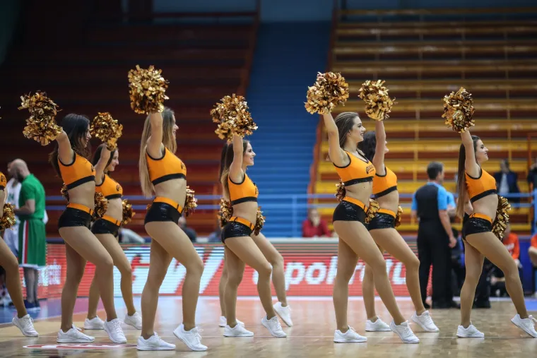 Oduzimaju dah: Cedevita&scaron;ice zabavljale navijače na utakmici KK Cedevita - Unics Kazan