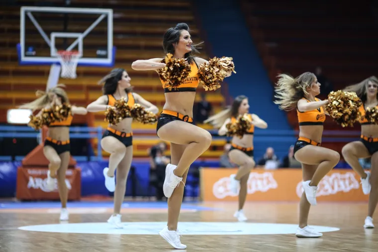 Oduzimaju dah: Cedevita&scaron;ice zabavljale navijače na utakmici KK Cedevita - Unics Kazan