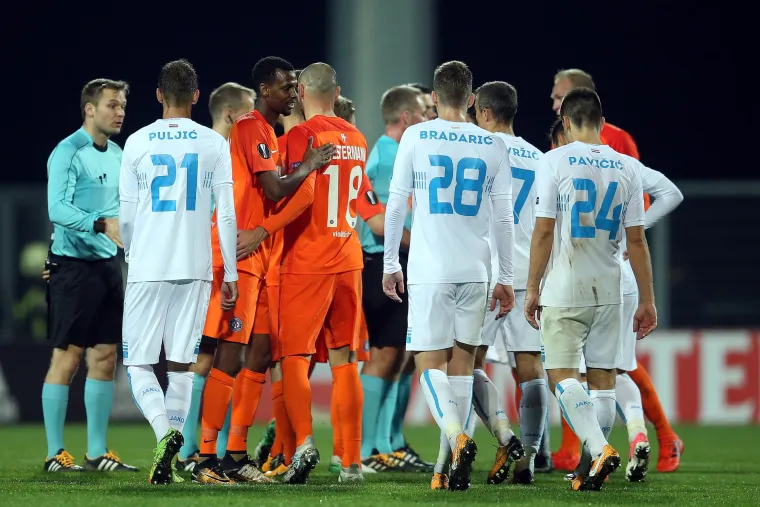 Gdje je zapelo? Tuga igrača Rijeka nakon visokog poraza od bečke Austrije