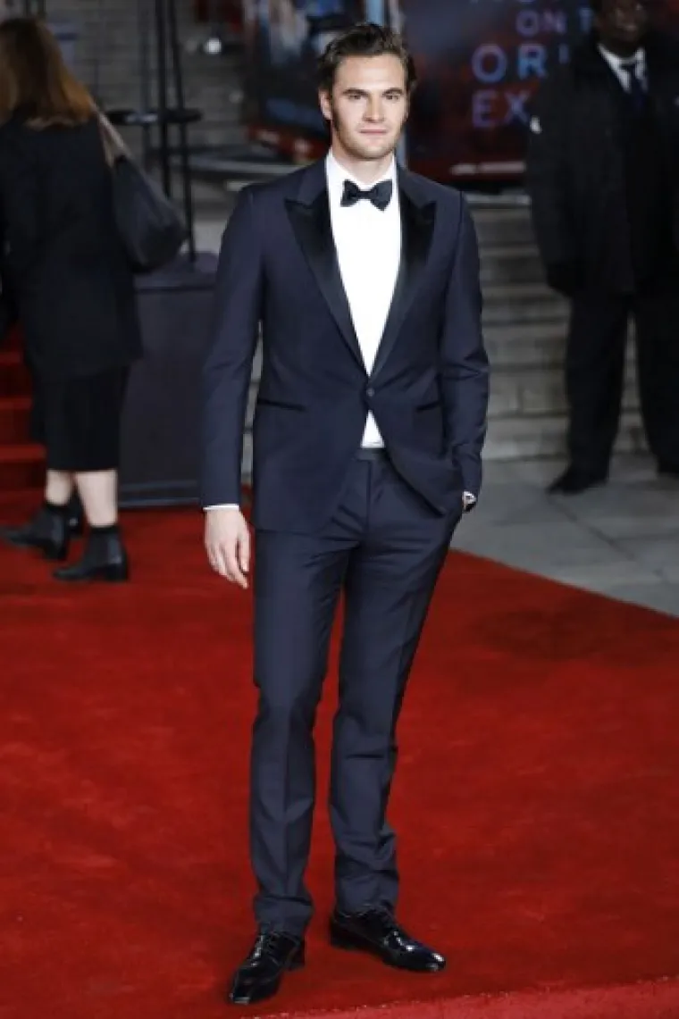 Tom Bateman