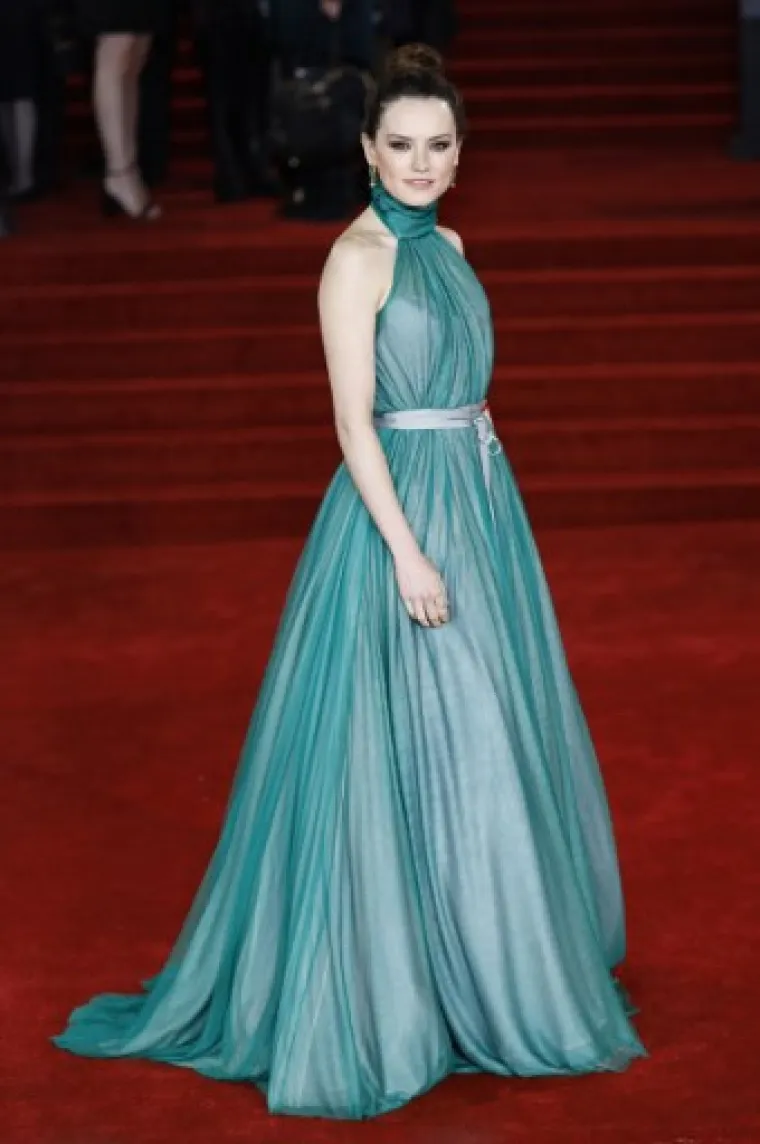 Ridley je plijenila pažnju u zelenoj kreaciji.