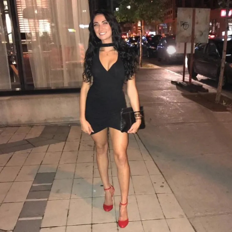 SREDILE SE ZA IZLAZAK, ALI... Moraju paziti jer jedan krivi pokret i ostaju potpuno gole