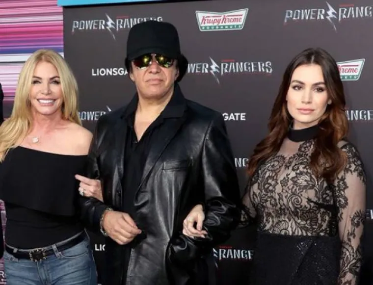 Sophie Tweed Simmons je kći Genea Simmonsa i Shannon Tweed
