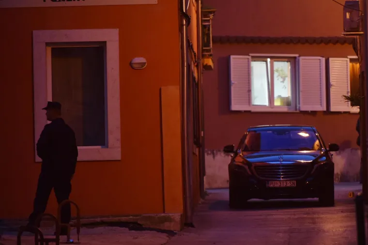 TRAGEDIJA U ROVINJU: Tony Cetinski automobilom udario u mu&scaron;karca koji je ležao na kolniku