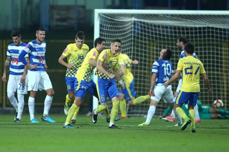 INTER RAZBIO OSJEČANE: Publika u Zapre&scaron;iću svjedočila provom iznenađenju 15. kola HNL-a