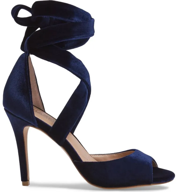 Charles by Charles David sandale na vezanje, 374,68 kuna (snižene sa 624,58 kuna)